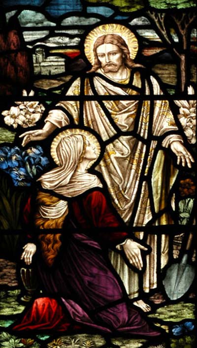 Stained glass showing the risen Jesus meeting Mary Magdalene 